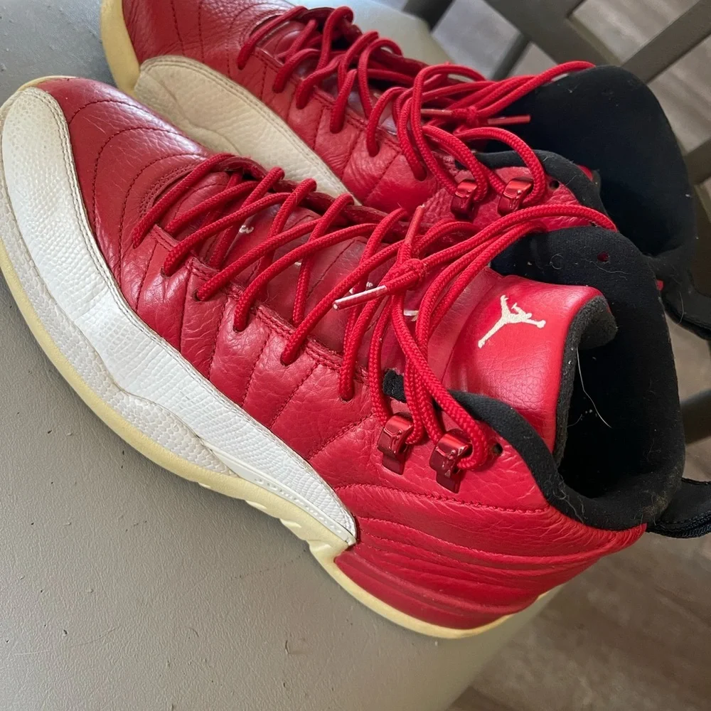❤️❤️❤️Michael Jordan 12 Leather Gym Red. Size 9. 2016